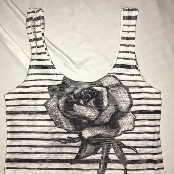 Hip Happening in the Present tank top - Picture 2 of 5